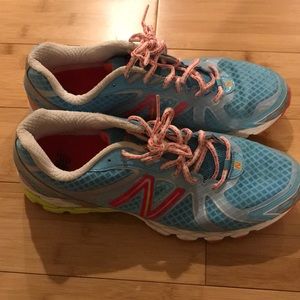 New balance running shoes